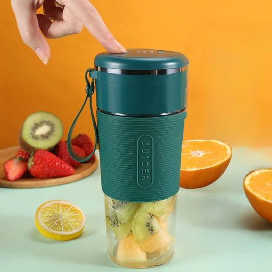 Mini blender portabil cu incarcare USB